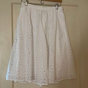 Such a sweet skirt you can wear all summer